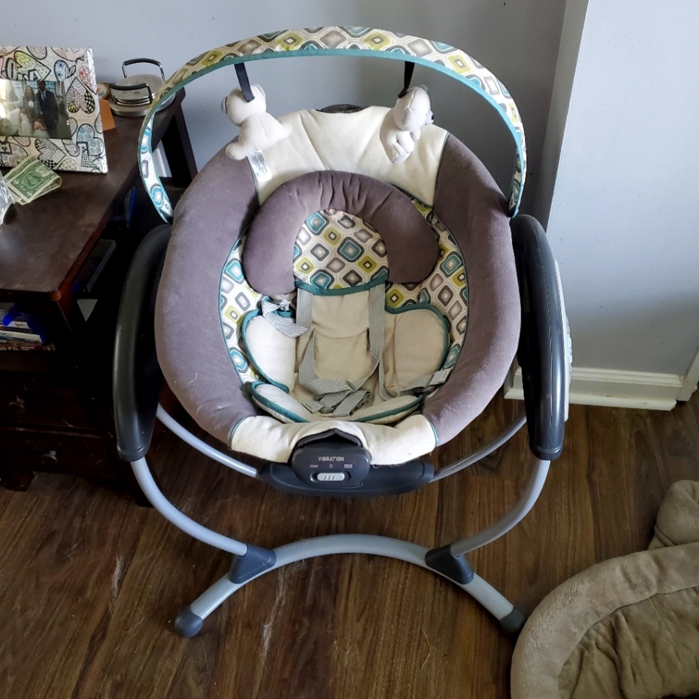 Graco baby swing